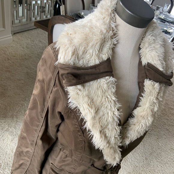 Twisted Heart jacket - Picture 4 of 7